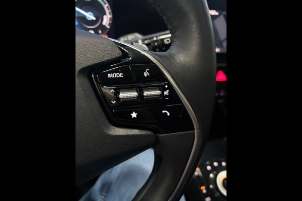Kia Niro 1.6 GDi Hybrid DynamicPlusLine Pano, Trekhaak, Leer, Stuur/Stoelverwarming