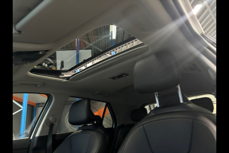 Kia Niro 1.6 GDi Hybrid DynamicPlusLine Pano, Trekhaak, Leer, Stuur/Stoelverwarming