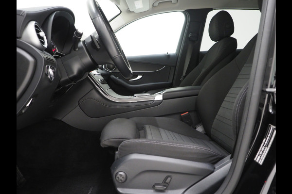 Mercedes-Benz GLC 300e 4MATIC Night Black | Stoelverwarming | Cruise | LED | PDC | Carplay | Climate