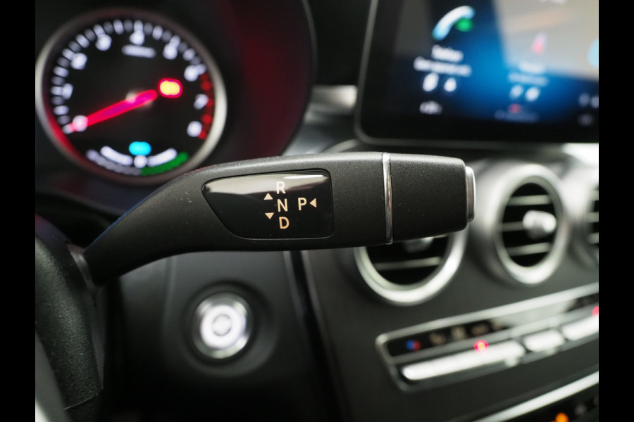 Mercedes-Benz GLC 300e 4MATIC Night Black | Stoelverwarming | Cruise | LED | PDC | Carplay | Climate