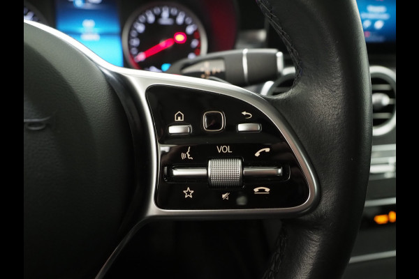 Mercedes-Benz GLC 300e 4MATIC Night Black | Stoelverwarming | Cruise | LED | PDC | Carplay | Climate