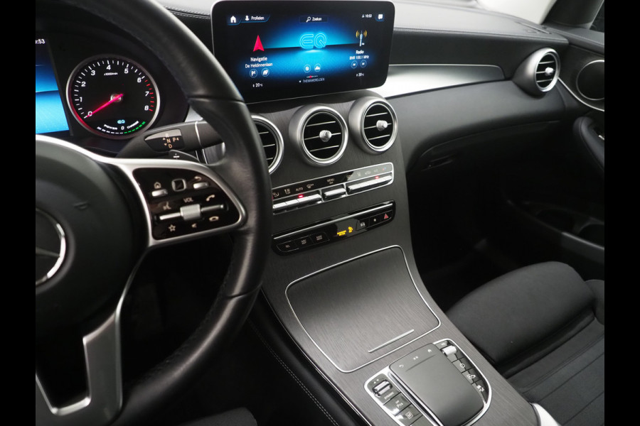 Mercedes-Benz GLC 300e 4MATIC Night Black | Stoelverwarming | Cruise | LED | PDC | Carplay | Climate