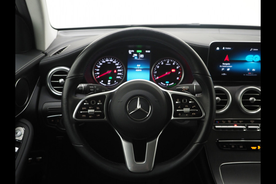 Mercedes-Benz GLC 300e 4MATIC Night Black | Stoelverwarming | Cruise | LED | PDC | Carplay | Climate