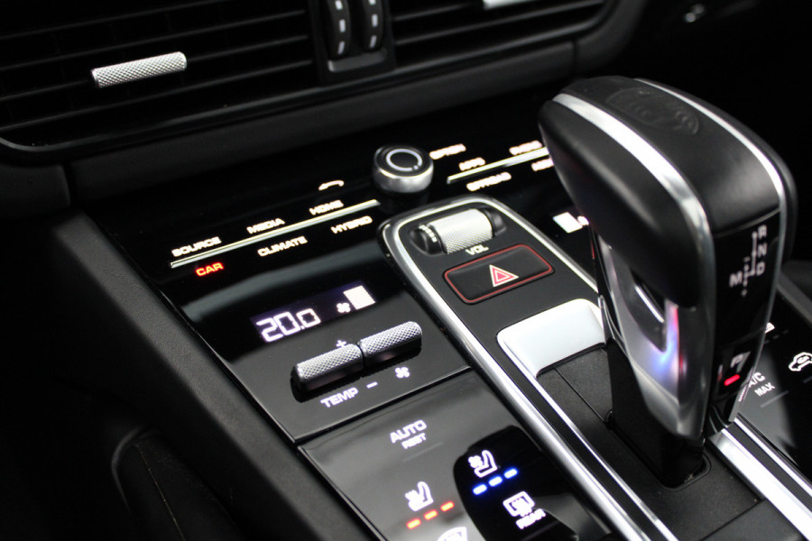 Porsche Cayenne Coupé 3.0 E-Hybrid | NAP | PANO | SOFT-CLOSE | PDCC | STOELKOELING | BOSE | MEMORY |