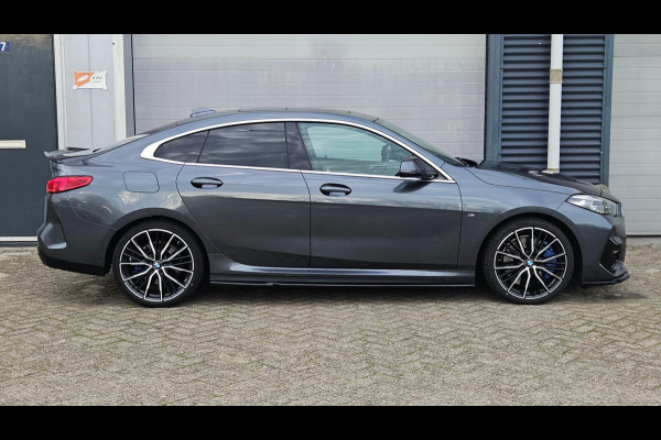 BMW 220i Gran Coupé High Executive | M-pakket | Pano | Head-Up | Harman Kardon | Camera