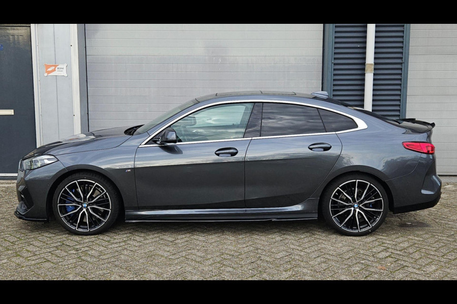 BMW 220i Gran Coupé High Executive | M-pakket | Pano | Head-Up | Harman Kardon | Camera