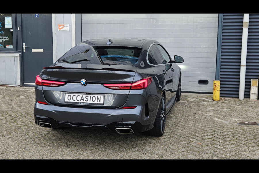 BMW 220i Gran Coupé High Executive | M-pakket | Pano | Head-Up | Harman Kardon | Camera