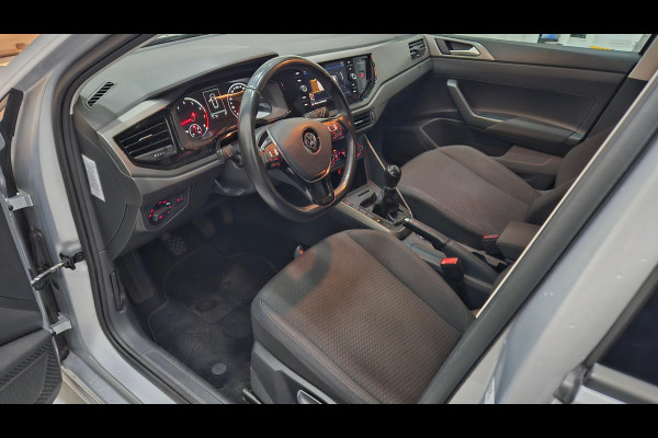 Volkswagen Polo 1.0 TSI Comfortline Business | ACC | CarPlay | NAP | Groot Navi