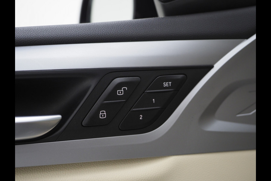 BMW X3 xDrive30e 292PK | Panoramadak | Leder | Camera | Memory | Keyless | DAB | Carplay