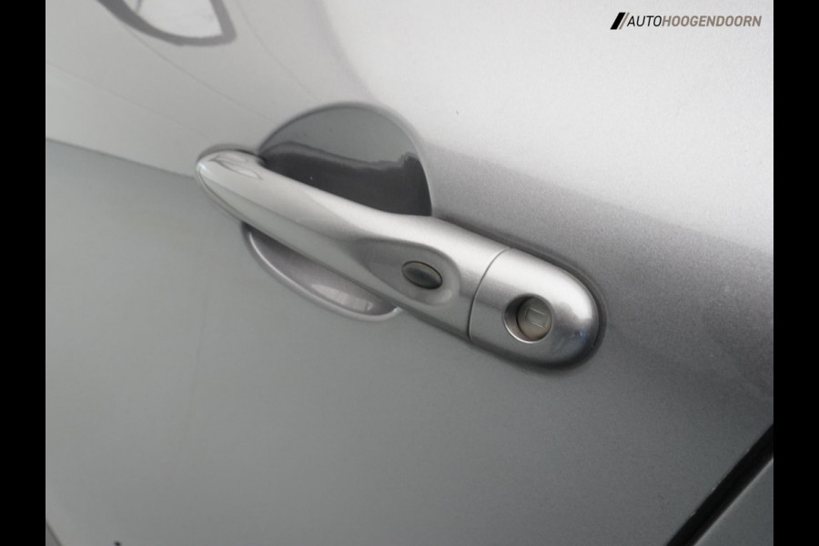 Renault Captur 1.3 TCe Intens Luxe (LED,KEYLESS,DODEHOEK,HALF-LEDER,CRUISE,NAVIGATIE,CAMERA,APPLE CARPLAY,LM-VELGEN,TOPCONDITIE)