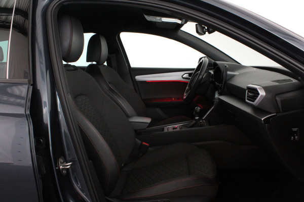 Seat Leon Sportstourer 1.5 TSI FR Business > 131pk/Winterpakket/Matrix-LED/17inch/Magnetic Tech Grey/Parkeersensor voor en achter