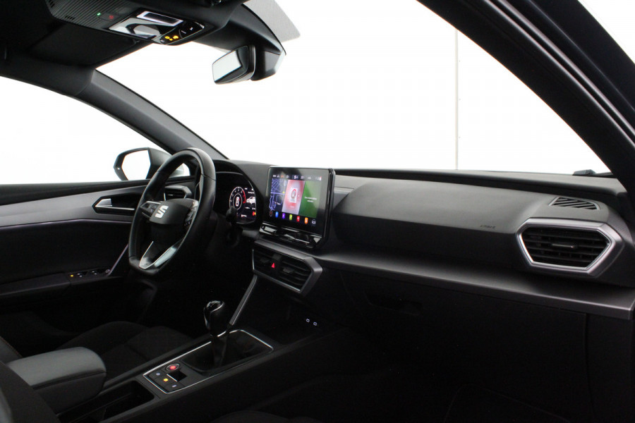 Seat Leon Sportstourer 1.5 TSI FR Business > 131pk/Winterpakket/Matrix-LED/17inch/Magnetic Tech Grey/Parkeersensor voor en achter