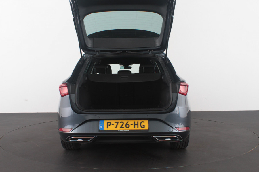 Seat Leon Sportstourer 1.5 TSI FR Business > 131pk/Winterpakket/Matrix-LED/17inch/Magnetic Tech Grey/Parkeersensor voor en achter