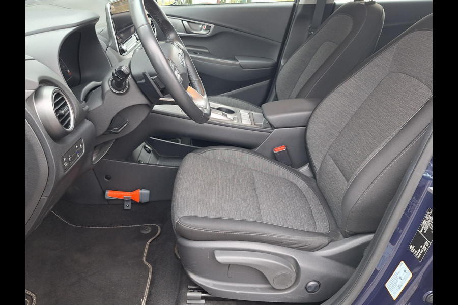 Hyundai Kona EV Comfort 64 kWh | SOH: nnb | 3 Fase | warmtepomp | Navi | Camera | Climate |