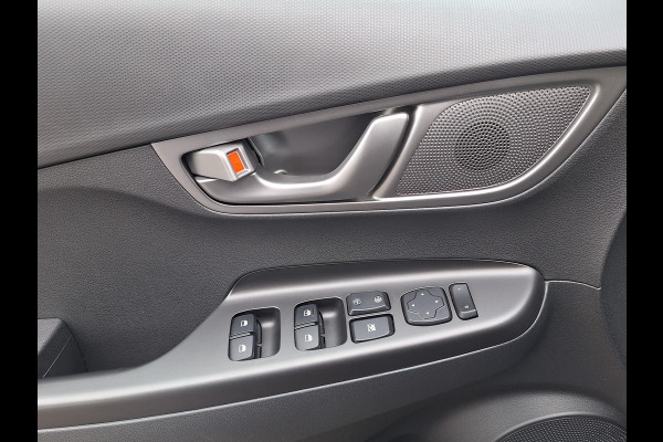 Hyundai Kona EV Comfort 64 kWh | SOH: nnb | 3 Fase | warmtepomp | Navi | Camera | Climate |