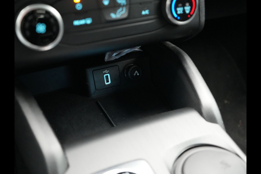 Ford FOCUS Wagon 1.0 EcoBoost Titanium Activa Automaat 126pk | Trekhaak Afn. | Cruise Control | Sportstoelen | Apple Carplay | Navigatie | DAB | Lane Assist |  17" L.M |