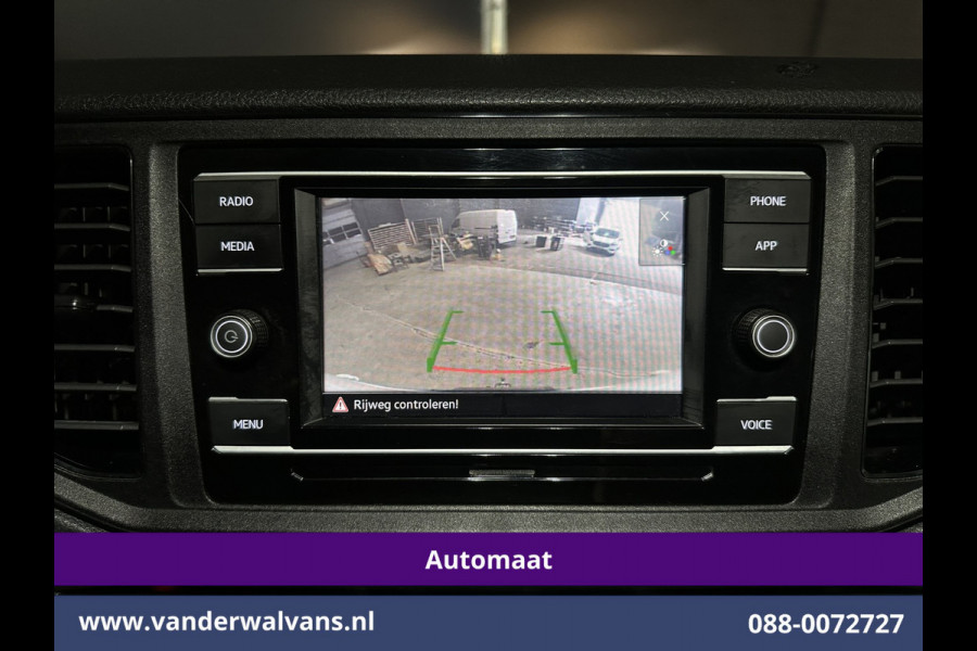 Volkswagen Crafter 2.0 TDI 140pk Automaat L4H3 L3H2 Euro6 Airco | Camera | Apple Carplay Android Auto, Chauffeursstoel, Stoelverwarming, 3000kg Trekhaak
