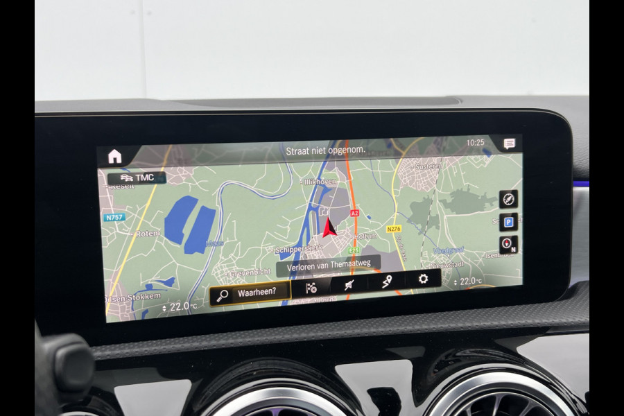 Mercedes-Benz A-Klasse 250 AMG-Line | Pano | LED Matrix | Night Pakket | Camera