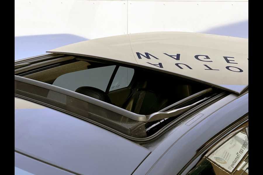 Mercedes-Benz A-Klasse 250 AMG-Line | Pano | LED Matrix | Night Pakket | Camera