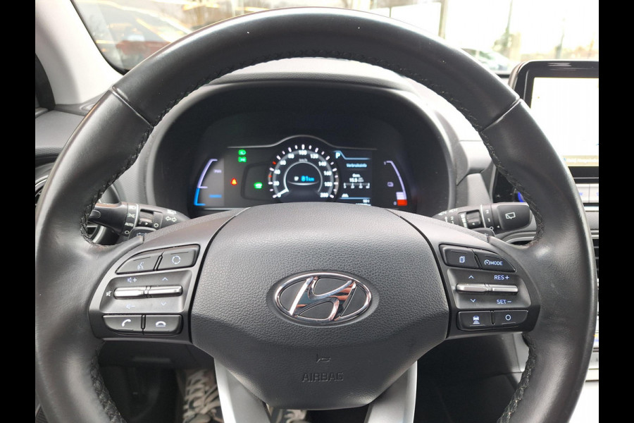 Hyundai Kona EV Fashion 64 kWh | SOH: nnb | 3 Fase | warmtepomp | HUD | Blindspot | Climate | Navi |