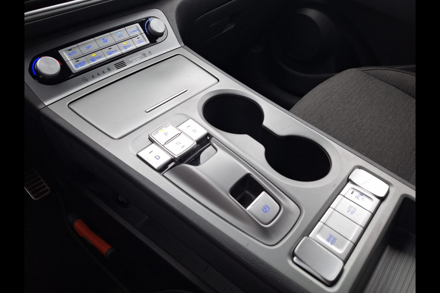 Hyundai Kona EV Fashion 64 kWh | SOH: nnb | 3 Fase | warmtepomp | HUD | Blindspot | Climate | Navi |