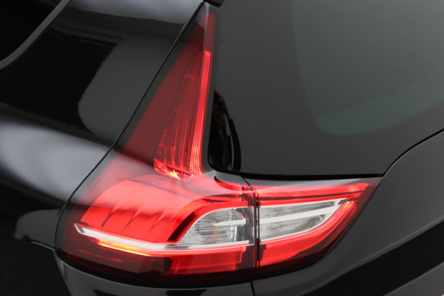 Renault Grand Scénic 1.3 TCe Equilibre 7p. Camera, Apple Carplay, Keyless, Trekhaak, LED, Climate