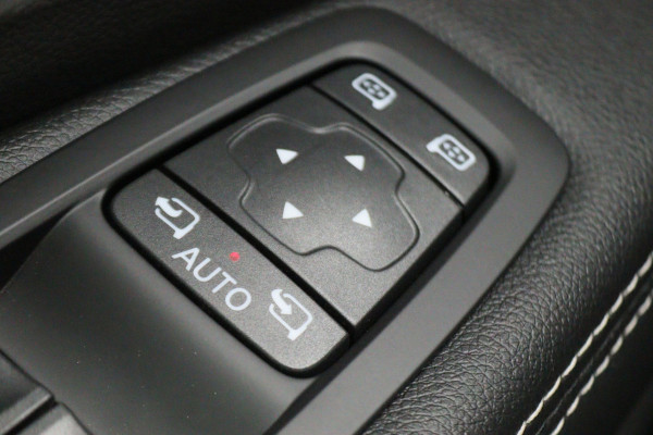 Renault Grand Scénic 1.3 TCe Equilibre 7p. Camera, Apple Carplay, Keyless, Trekhaak, LED, Climate