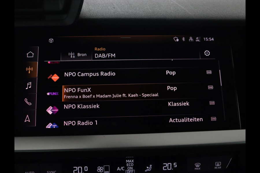 Audi A3 35 TFSI S edition | Carplay | Navigatie | Sportstoelen | Half leder | Full LED | Camera | Virtual Cockpit | 19'' | Climate control | Bluetooth | Cruise control | S Line