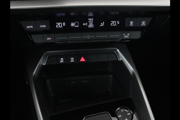 Audi A3 35 TFSI S edition | Carplay | Navigatie | Sportstoelen | Half leder | Full LED | Camera | Virtual Cockpit | 19'' | Climate control | Bluetooth | Cruise control | S Line
