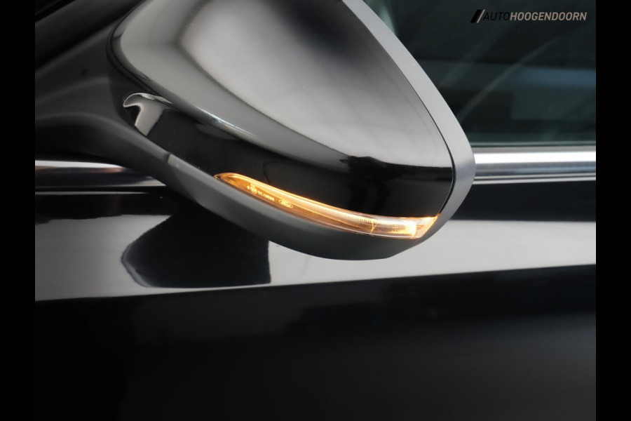 Ford FOCUS Wagon 1.0 Trend Edition Business Sport (NAVIGATIE,PARKEERSENSOREN,APPLE CARPLAY,LM-VELGEN,CAMERA,NIEUWE APK)