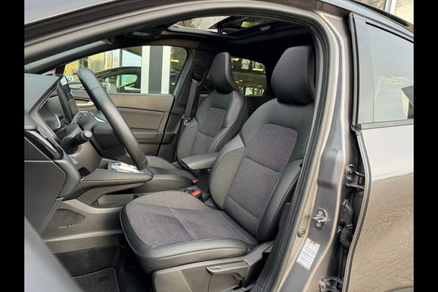 Renault Captur 1.6 E-Tech plug-in hybrid 160 SL Rive Gauche Pano / Groot navi / Adapt. Cruise / Stuurwiel verw.