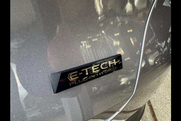 Renault Captur 1.6 E-Tech plug-in hybrid 160 SL Rive Gauche Pano / Groot navi / Adapt. Cruise / Stuurwiel verw.