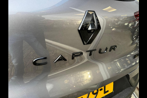 Renault Captur 1.6 E-Tech plug-in hybrid 160 SL Rive Gauche Pano / Groot navi / Adapt. Cruise / Stuurwiel verw.