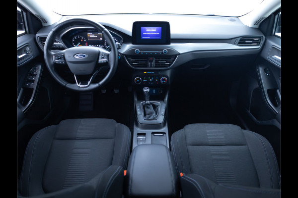 Ford FOCUS Wagon 1.0 EcoBoost Hybrid Active Buss. | Trekhaak | Stoel-, Stuur- & voorruitverw. | Cruise | All season banden, Navigatie, Parkeersensoren voor en achter