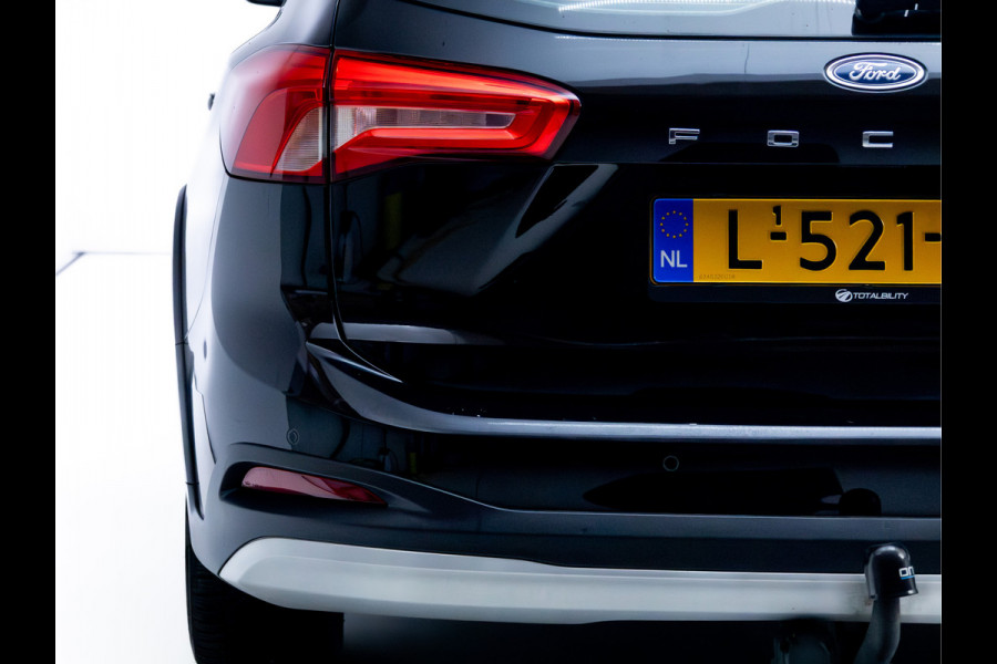 Ford FOCUS Wagon 1.0 EcoBoost Hybrid Active Buss. | Trekhaak | Stoel-, Stuur- & voorruitverw. | Cruise | All season banden, Navigatie, Parkeersensoren voor en achter