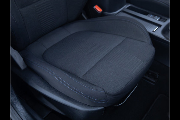 Ford FOCUS Wagon 1.0 EcoBoost Hybrid Active Buss. | Trekhaak | Stoel-, Stuur- & voorruitverw. | Cruise | All season banden, Navigatie, Parkeersensoren voor en achter