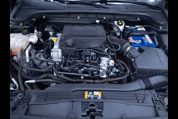 Ford FOCUS Wagon 1.0 EcoBoost Hybrid Active Buss. | Trekhaak | Stoel-, Stuur- & voorruitverw. | Cruise | All season banden, Navigatie, Parkeersensoren voor en achter