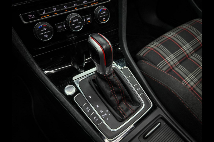 Volkswagen Golf 2.0 TSI GTI Performance Dyn | Keyless | Pano
