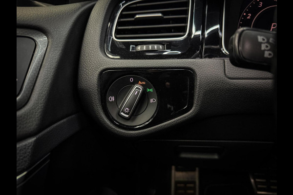 Volkswagen Golf 2.0 TSI GTI Performance Dyn | Keyless | Pano