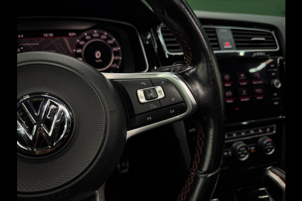 Volkswagen Golf 2.0 TSI GTI Performance Dyn | Keyless | Pano
