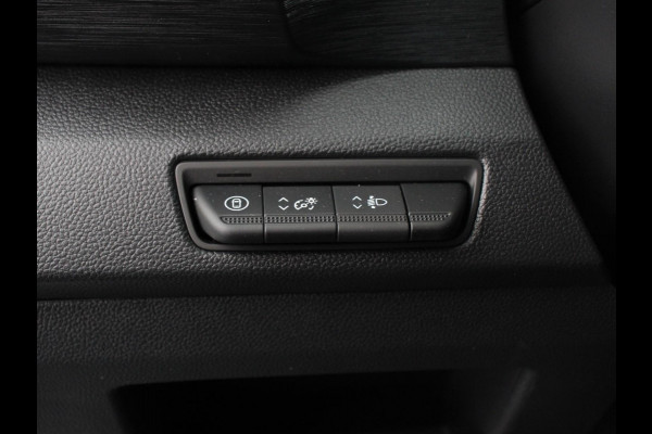 Renault Trafic 2.0 Blue dCi 150 Automaat L2H1 Adv. Dubbele Cabine Navigatie Airco Lichtmetalen velgen Betimmering Trekhaak Camera Parkeer sensoren Dab