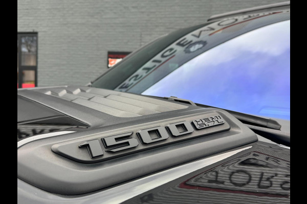 Dodge Ram 1500 Limited Night 5.7L 401pk LPG 4X4 Head-up SplitTailgate 360cam Harman Kardon PANO