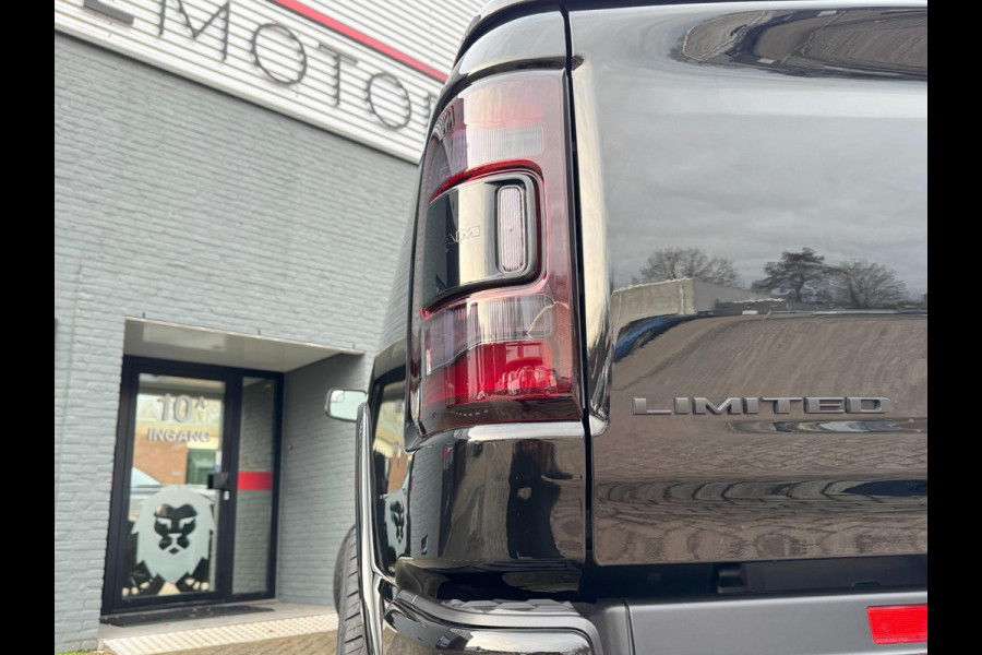 Dodge Ram 1500 Limited Night 5.7L 401pk LPG 4X4 Head-up SplitTailgate 360cam Harman Kardon PANO