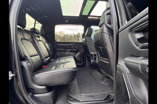 Dodge Ram 1500 Limited Night 5.7L 401pk LPG 4X4 Head-up SplitTailgate 360cam Harman Kardon PANO