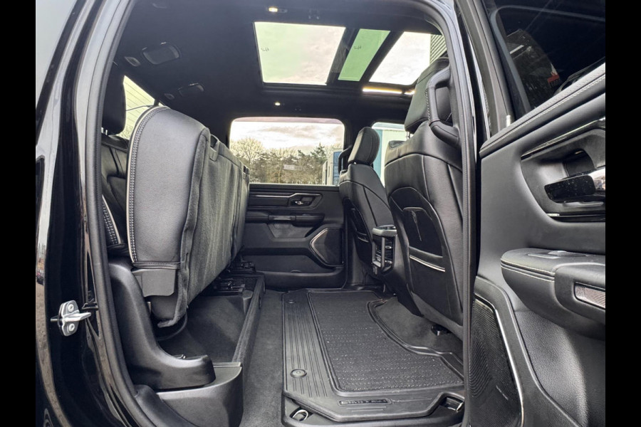 Dodge Ram 1500 Limited Night 5.7L 401pk LPG 4X4 Head-up SplitTailgate 360cam Harman Kardon PANO