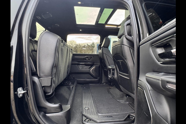 Dodge Ram 1500 Limited Night 5.7L 401pk LPG 4X4 Head-up SplitTailgate 360cam Harman Kardon PANO