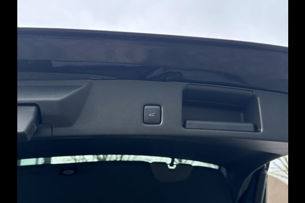 Ford Kuga 2.5 PHEV ST-Line X NIEUWE AUTO | FABRIEKSGARANTIE WINTERPACK | PANO | 360 CAMERA| ELEK. ACHTERKLEP| ACHTERBANK VERWARMD| STOEL + STUURVERWARMING| SUPER COMPLEET!