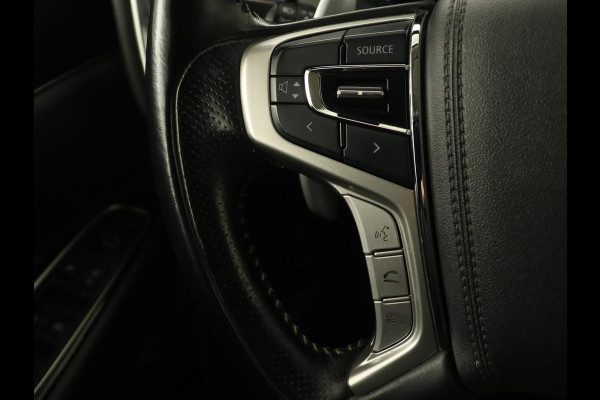 Mitsubishi Outlander 2.4 PHEV Pure+ | Trekhaak | Carplay | Leder/Alcantara | Camera | Keyless | Full LED | Climate control | Cruise control | Plug In