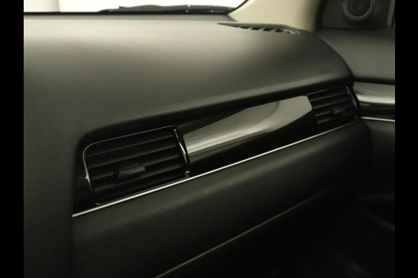 Mitsubishi Outlander 2.4 PHEV Pure+ | Trekhaak | Carplay | Leder/Alcantara | Camera | Keyless | Full LED | Climate control | Cruise control | Plug In