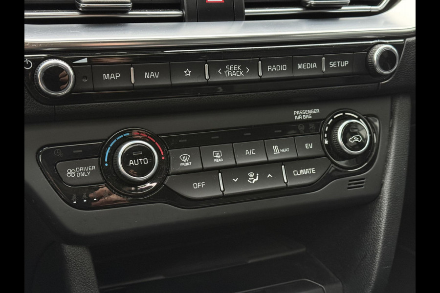 Kia e-Niro DynamicLine 64 kWh 3-Phase | Panorama | Navi | Camera | LED |